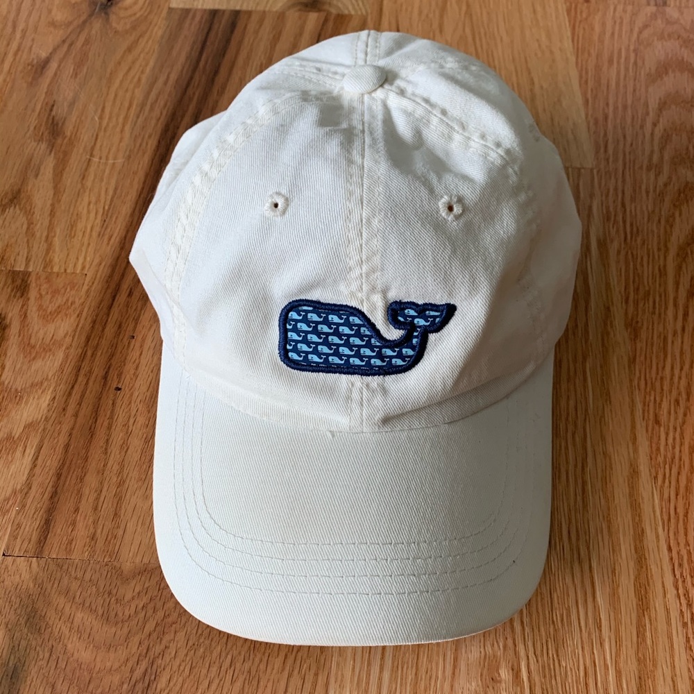 Men’s vineyard vines white adjustable hat — EUC
